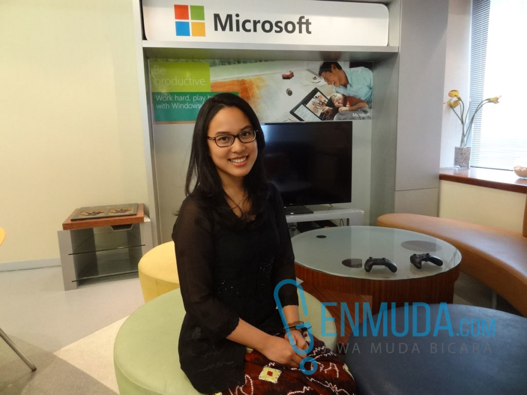 Atimas Nurahmad, Technical Account Manager Microsoft Indonesia di acara #MakeWhatsNext di kantor Microsoft Indonesia, Kamis (21/4) (Foto: Genmuda.com/2016 Gabby)