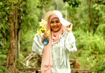 hijaber di hutan